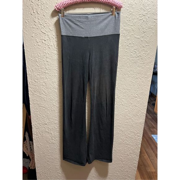 Victorias Secret Black With Grey Band Bootcut Leggings Woman’s Size Medium-Disco - Picture 1 of 14
